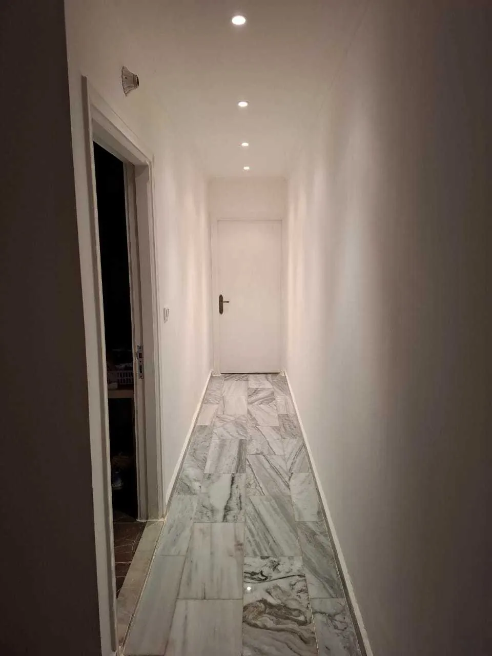 Apartment in Khaldeh, Aley with a Breathtaking Sea View — الصورة 2