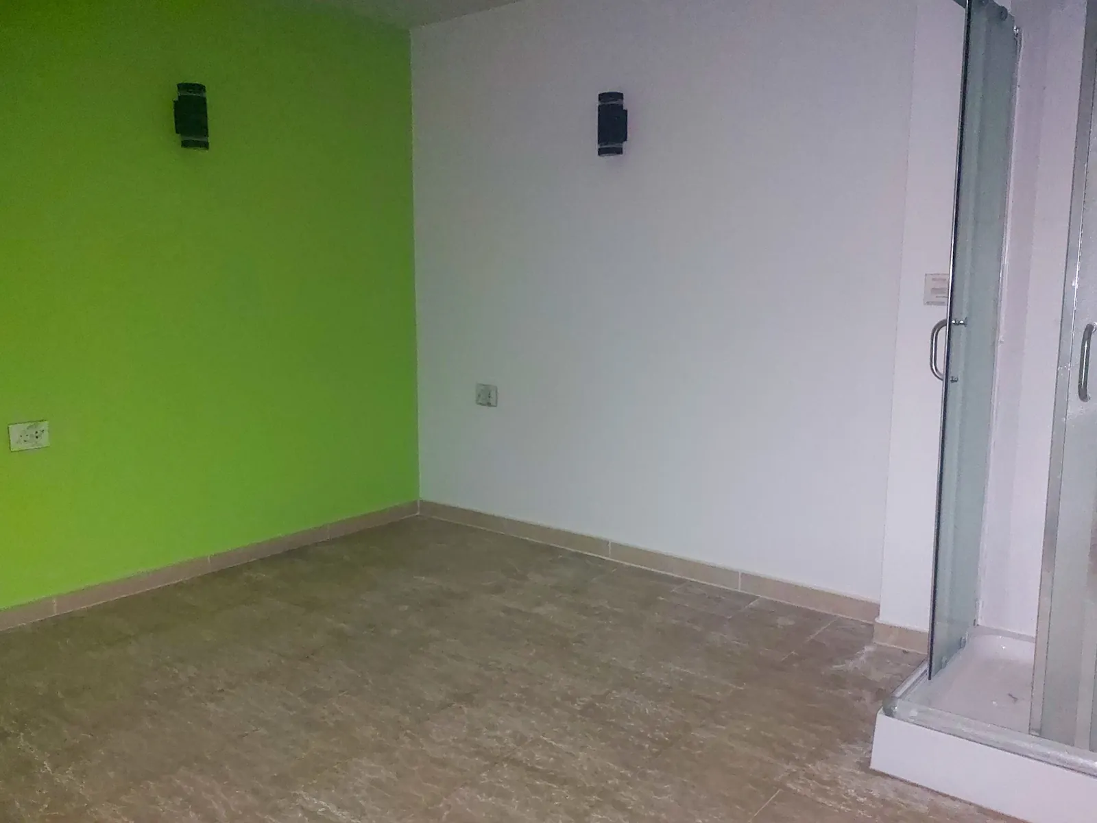 Shop/Beauty Salon in Qornet Chehwan, Metn — الصورة 4