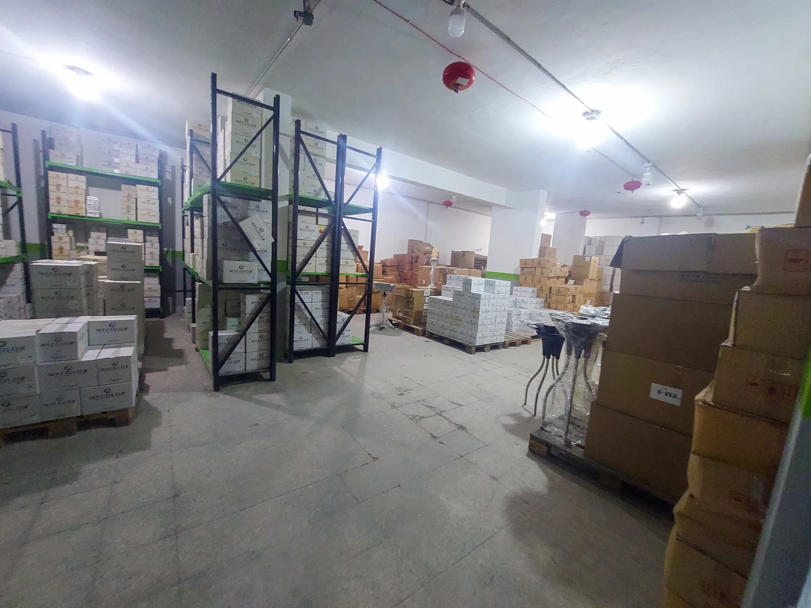 Prime Location Warehouse in Beit El Chaar, Metn — الصورة 4