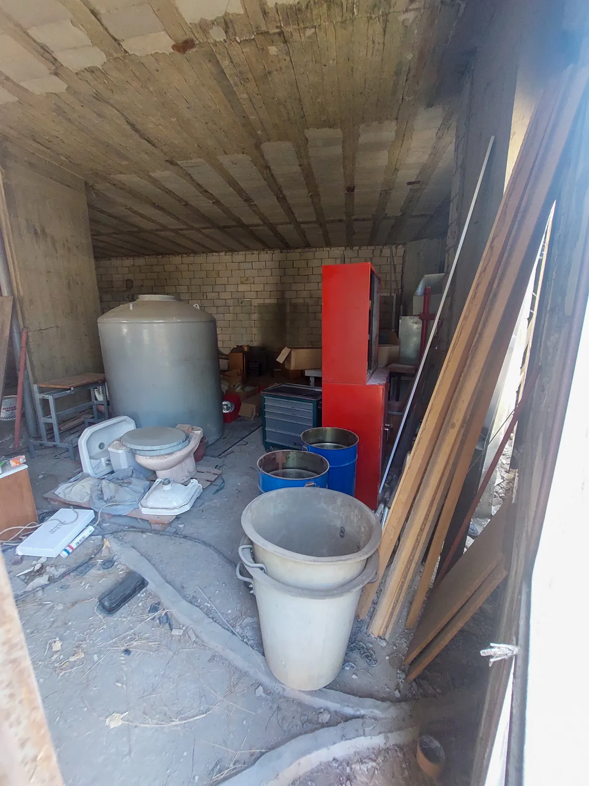 Prime Location Shop/Showroom in Mar Roukoz, Metn — الصورة 2
