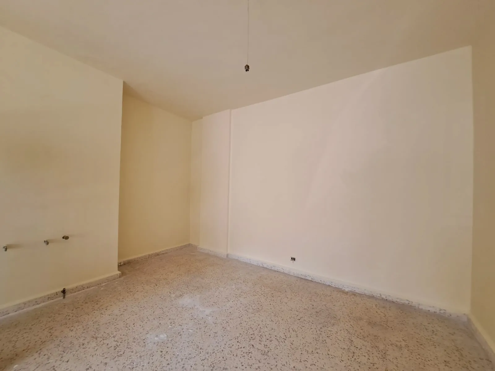 Apartment in Adonis , Keserwan with Partial View — الصورة 5