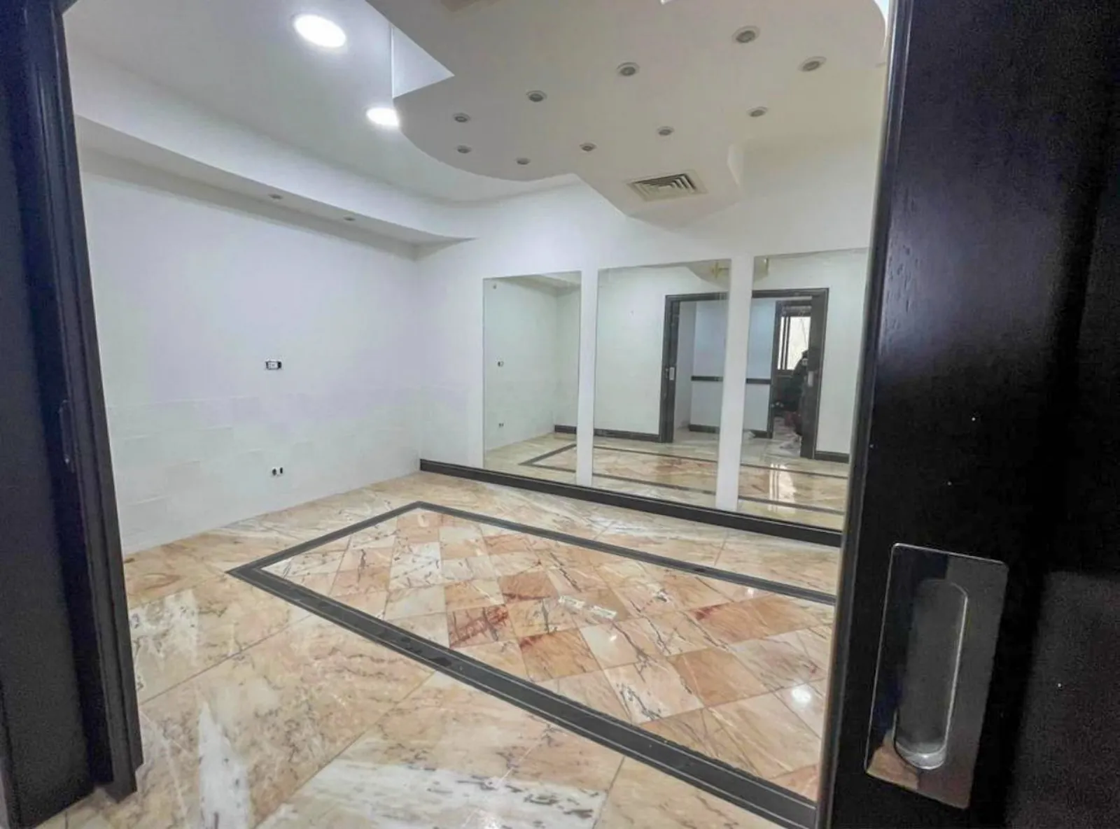 Prime Location Clinic in Mtayleb, Metn — الصورة 3