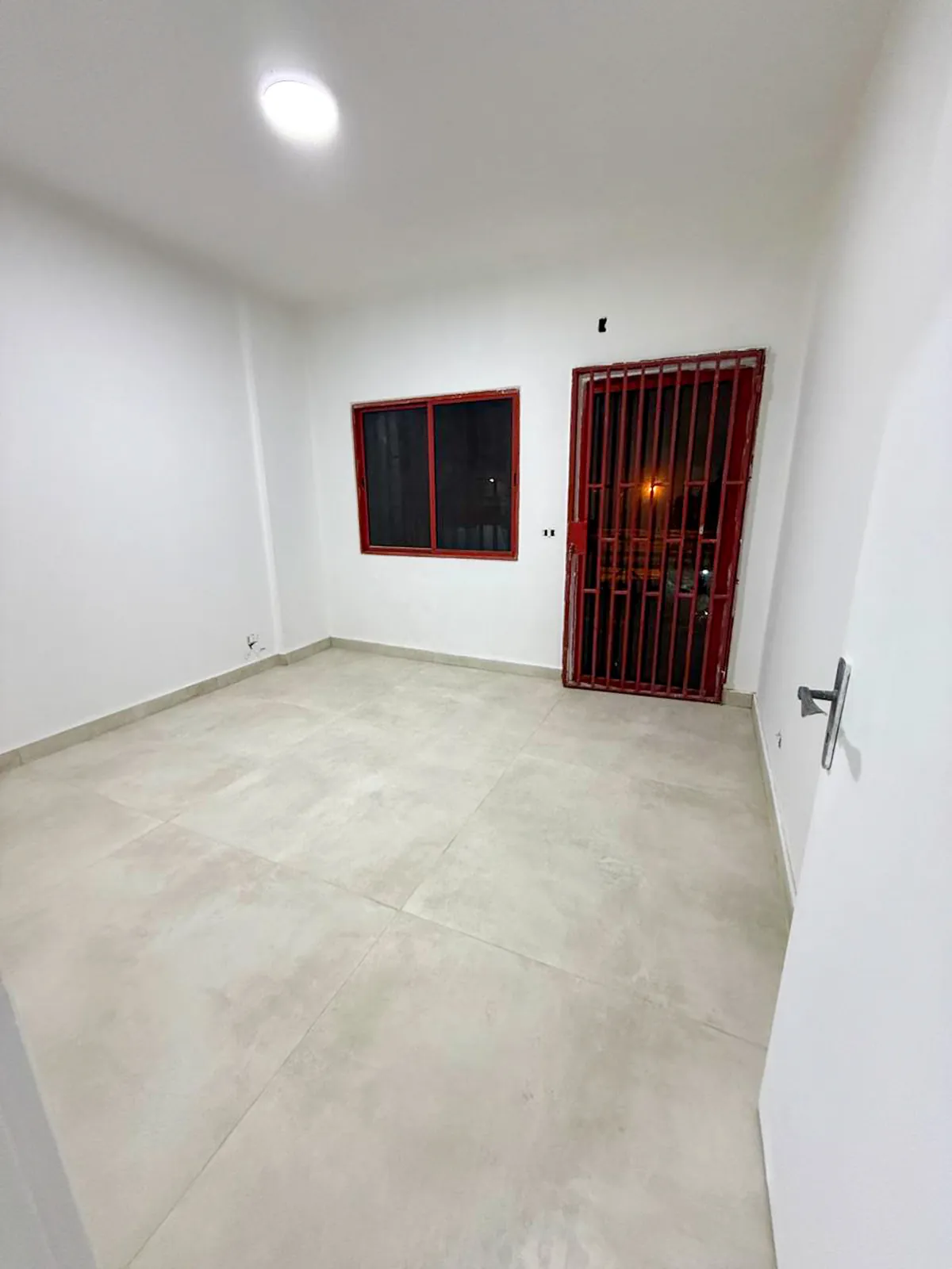 Prime Location Renovated Office in Mtayleb, Metn