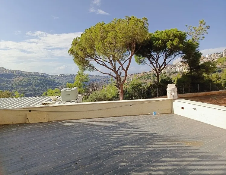 PAYMENT FACILITIES- Apartment in Monteverde Beit Mery with View — الصورة 1