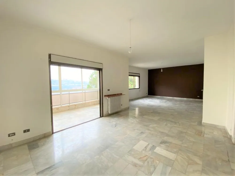 Apartment in Mansourieh, Metn with Partial Mountain View — الصورة 3