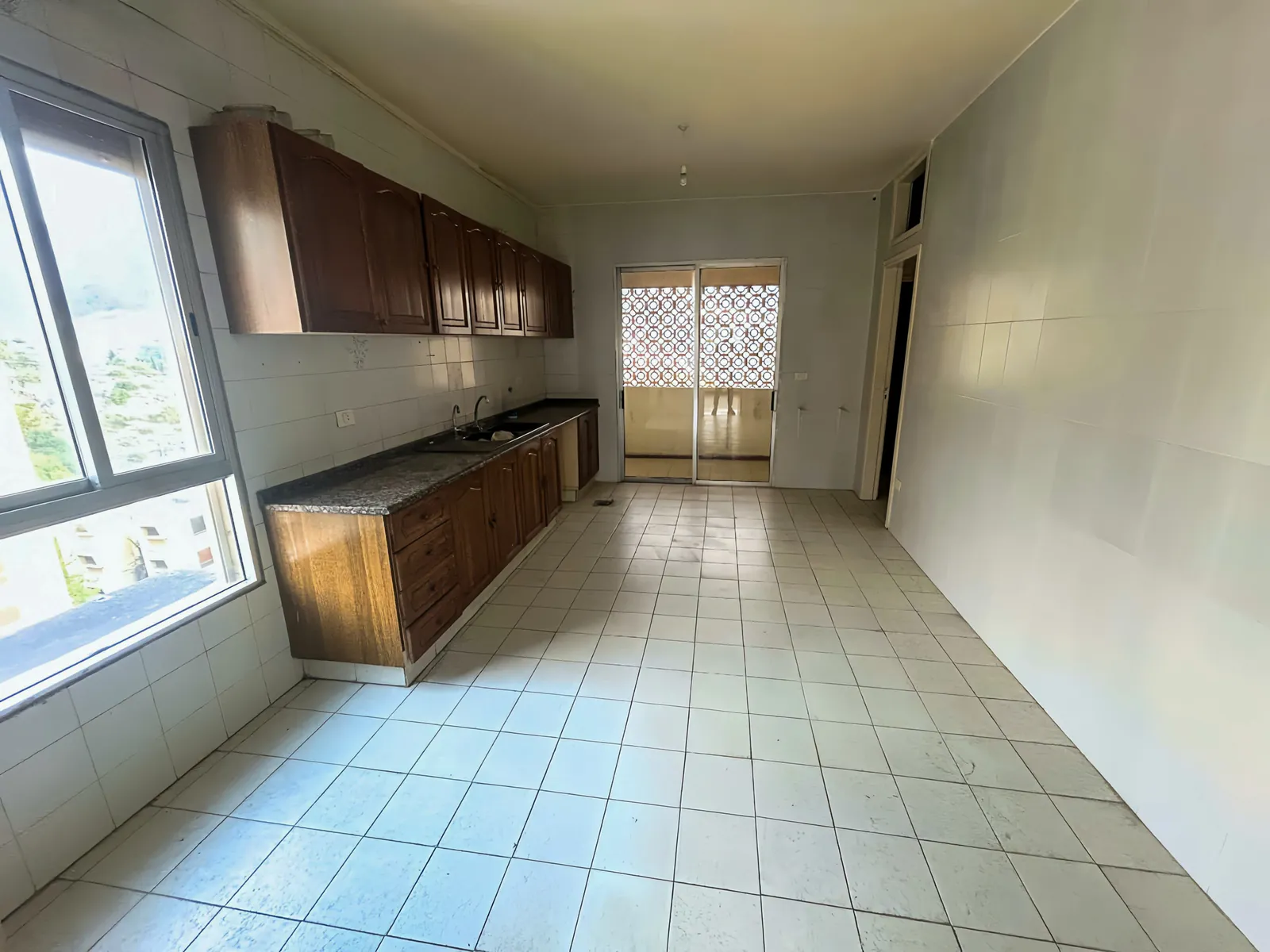 Apartment in Antelias, Metn with Sea and Mountain View — الصورة 3
