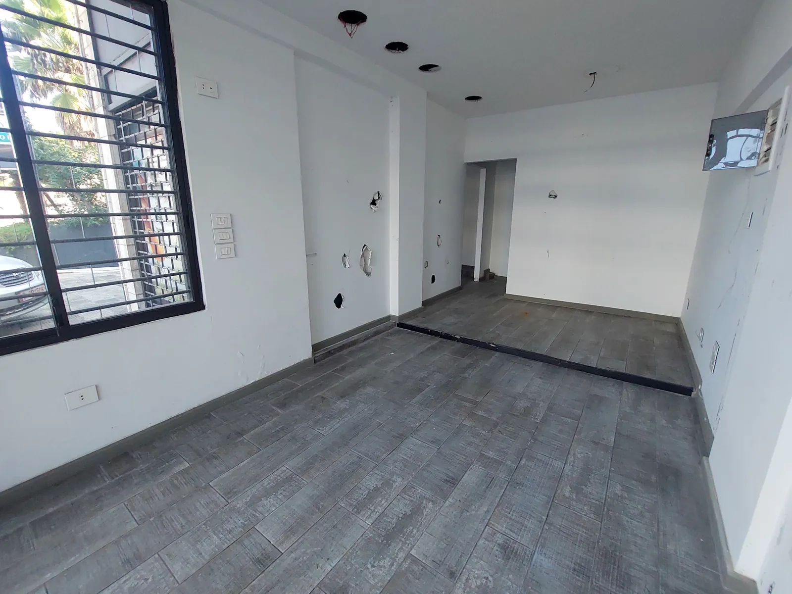 Prime Location Shop in Mazraat Yachouh, Metn — الصورة 2