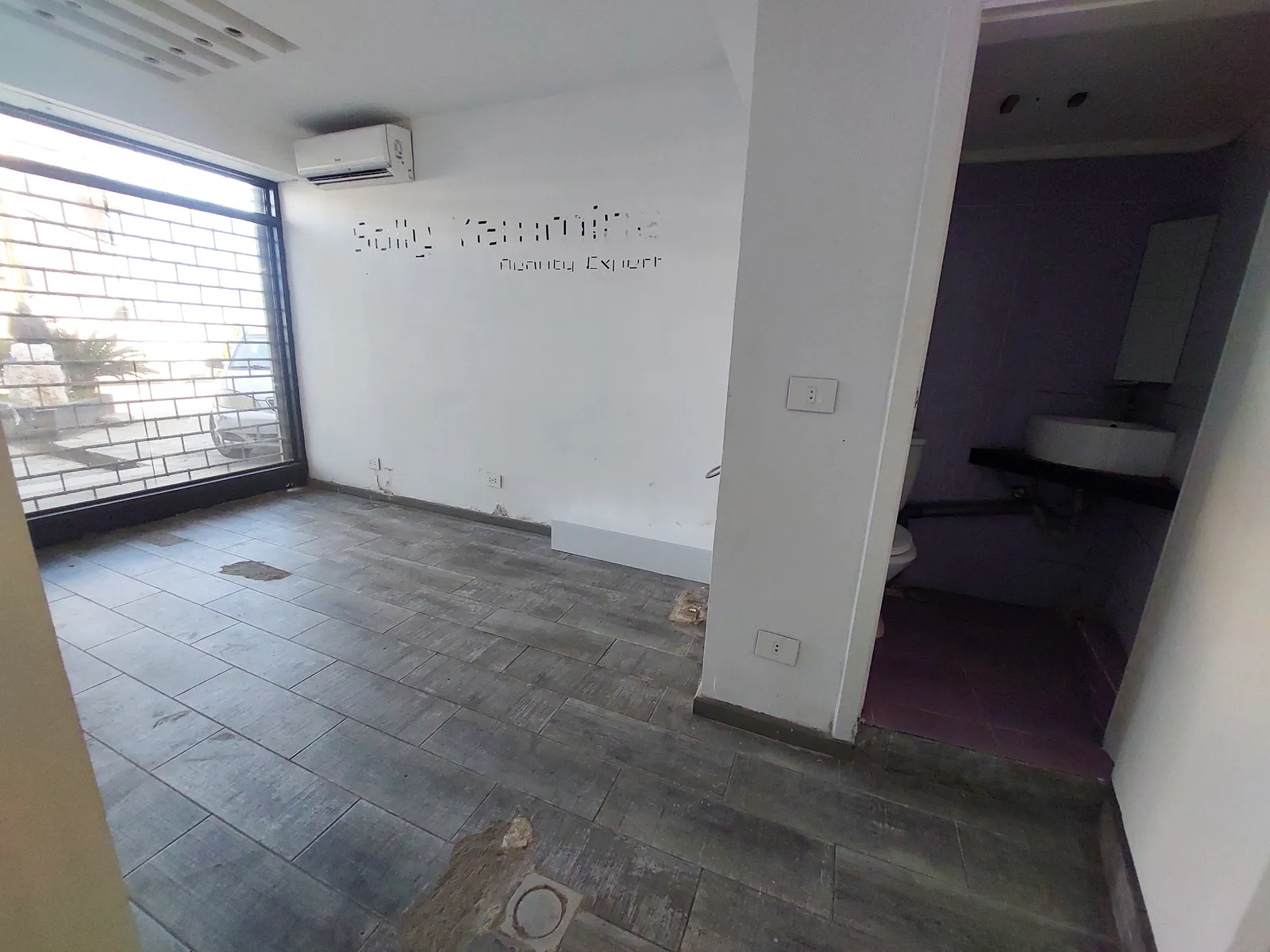 Prime Location Shop in Mazraat Yachouh, Metn — الصورة 3