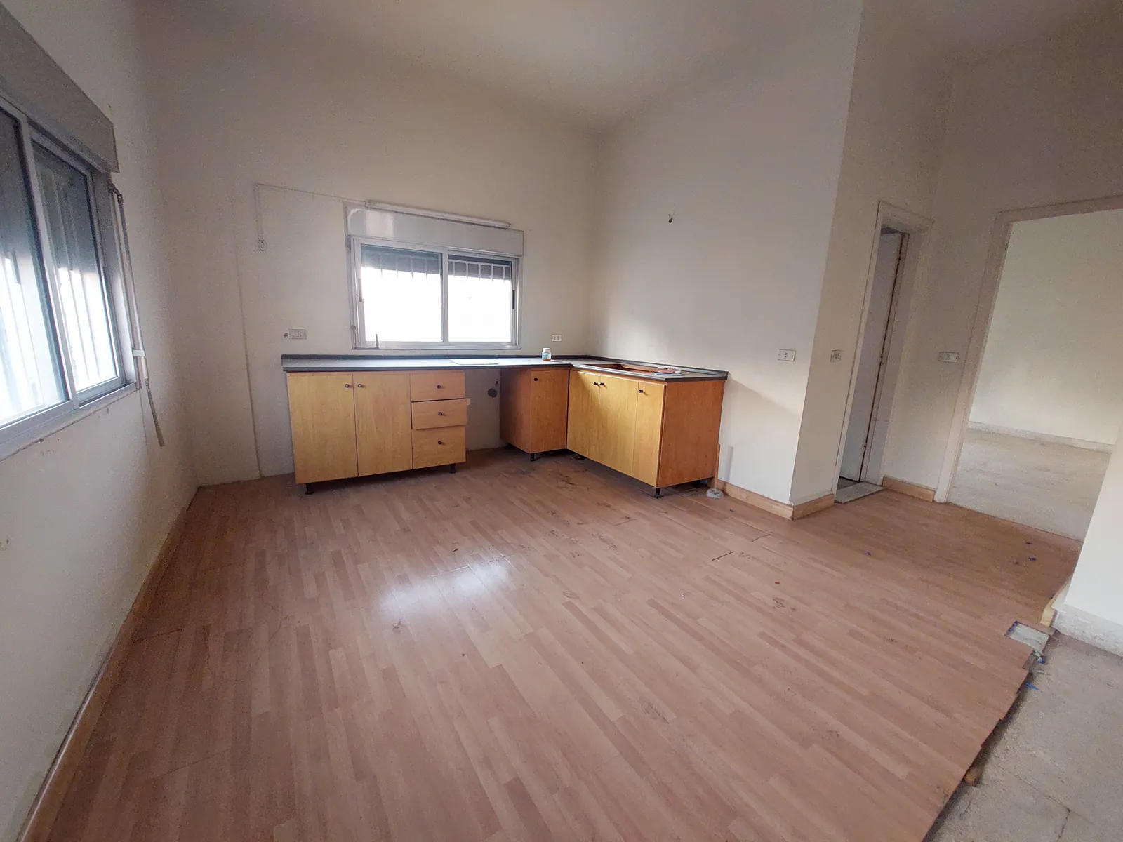 Full Building/School + Land for Rent in Bsalim, Metn — الصورة 3