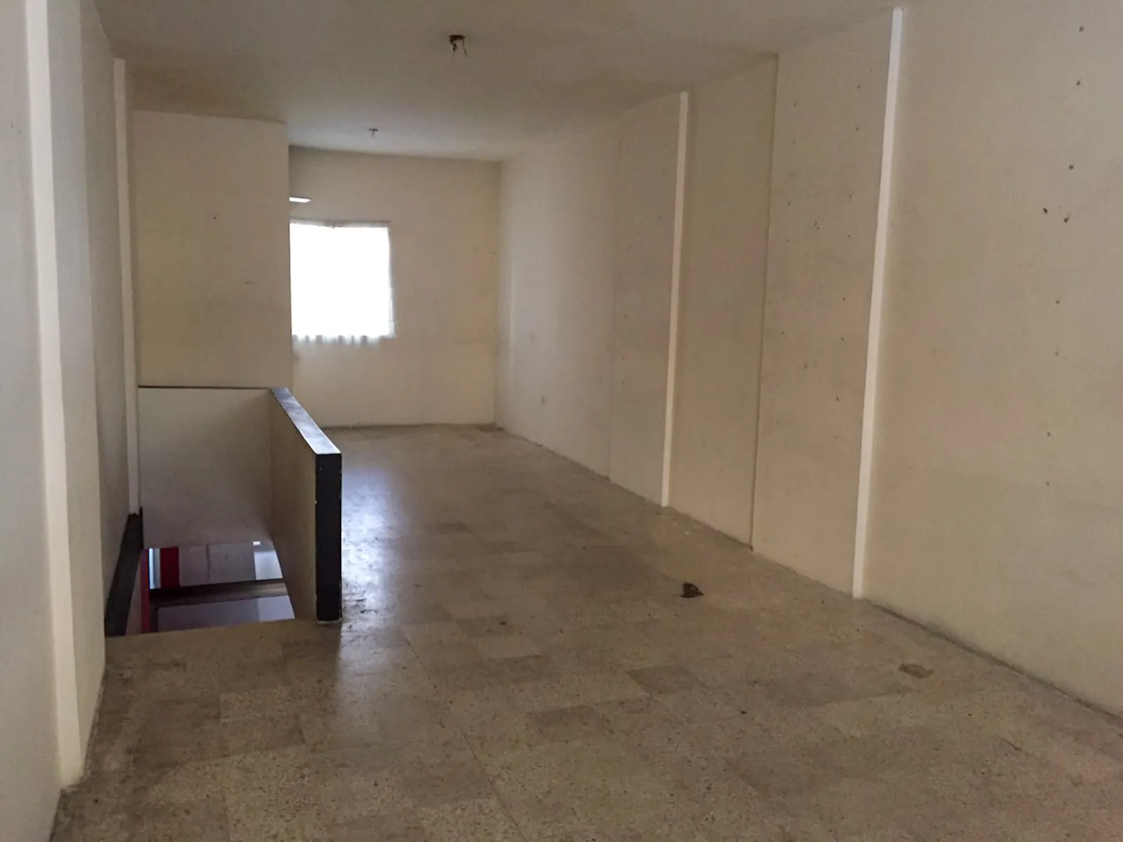 Prime Location Shop in Bauchrieh, Metn — photo 2