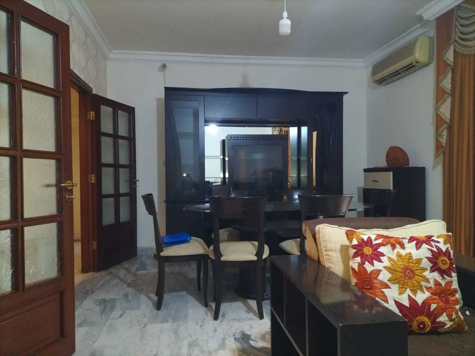 Furnished Apartment in Tarik El Jdideh, Beirut with Mountain View — الصورة 3