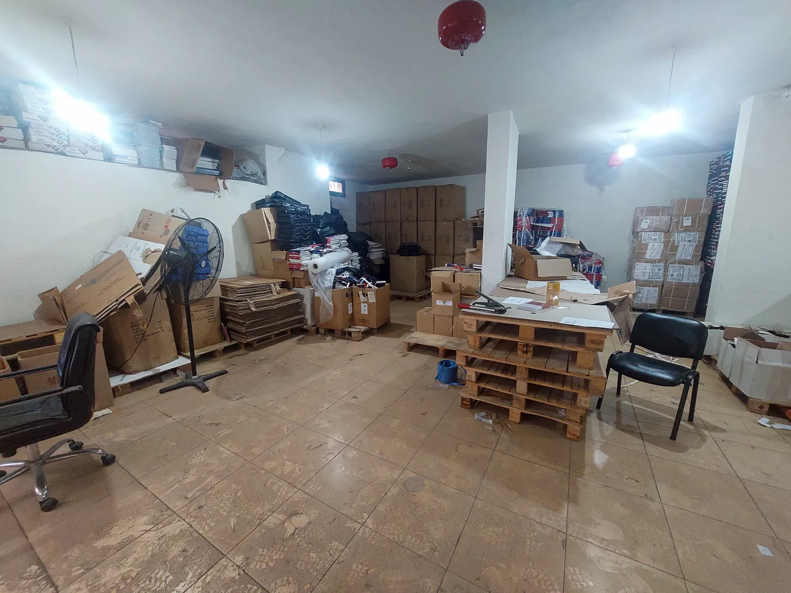 Ground Floor Warehouse in Biakout, Metn — photo 2