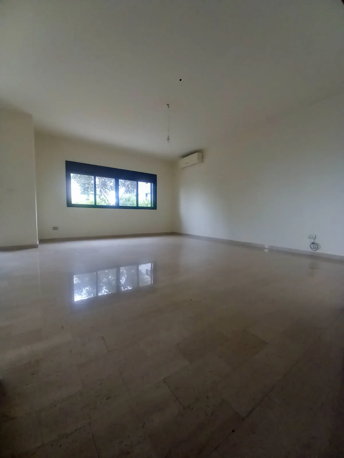 Spacious Apartment in Naccache, Metn with Terrace — photo 2