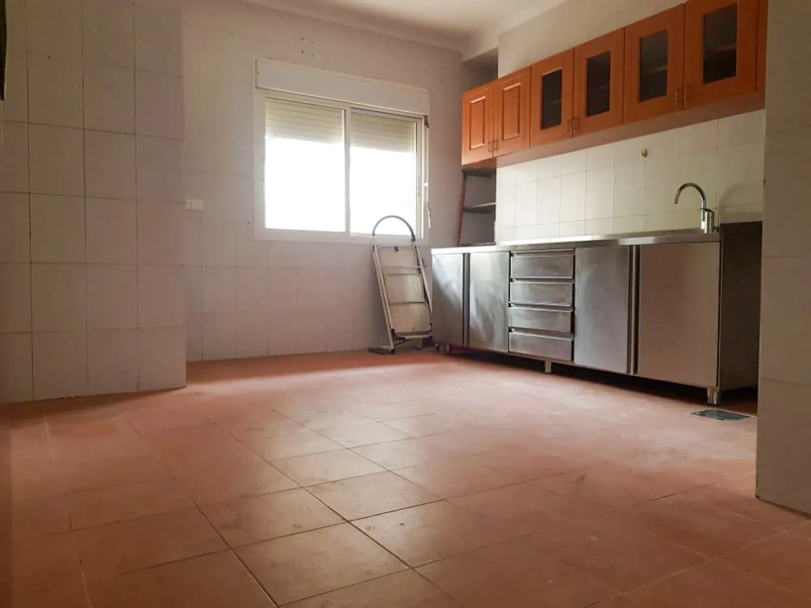 Three Bedroom Apartment in Sabtieh, Metn + Terrace — الصورة 5