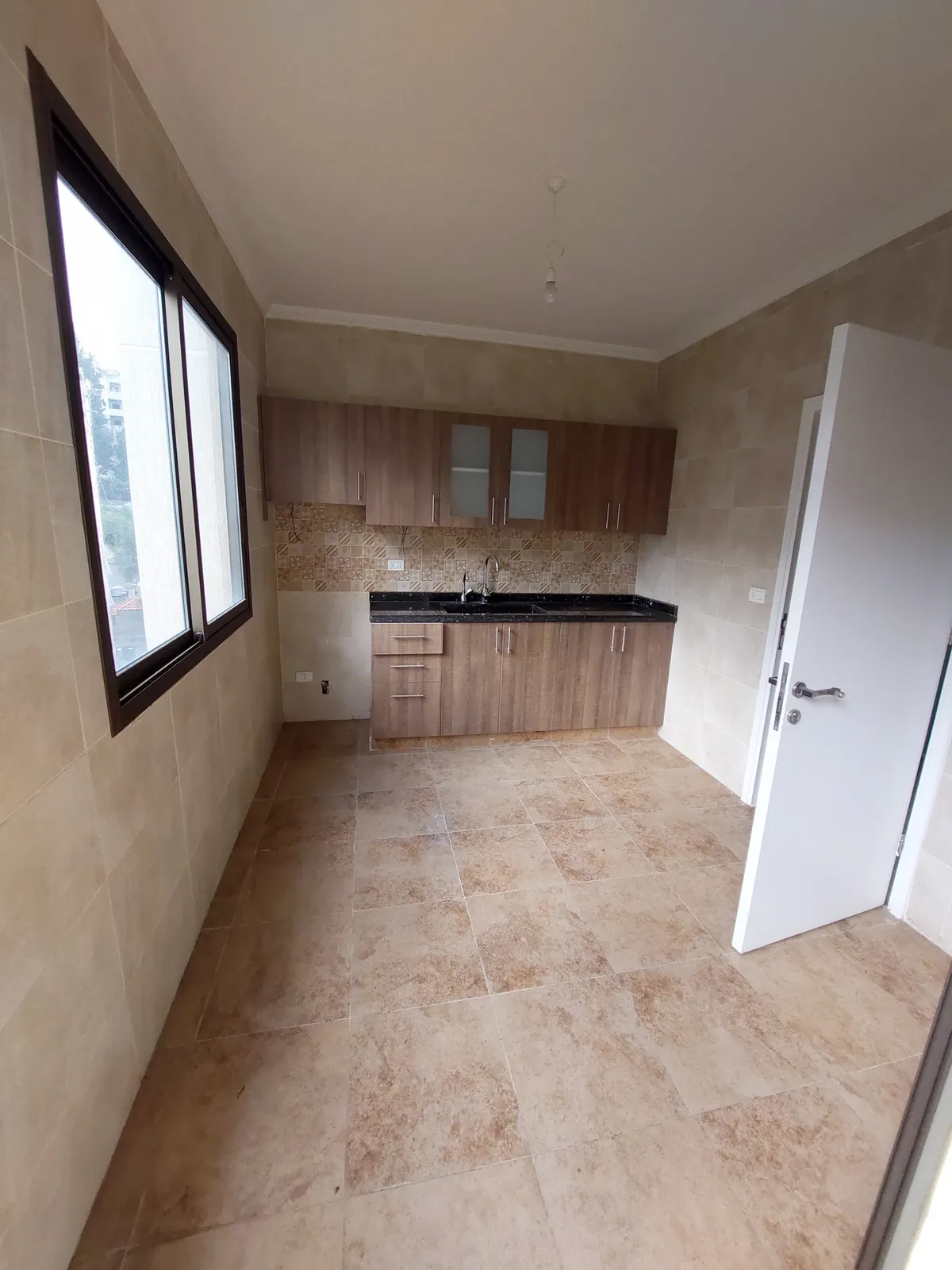 Brand New Apartment in Naccache, Metn with Terrace — الصورة 3
