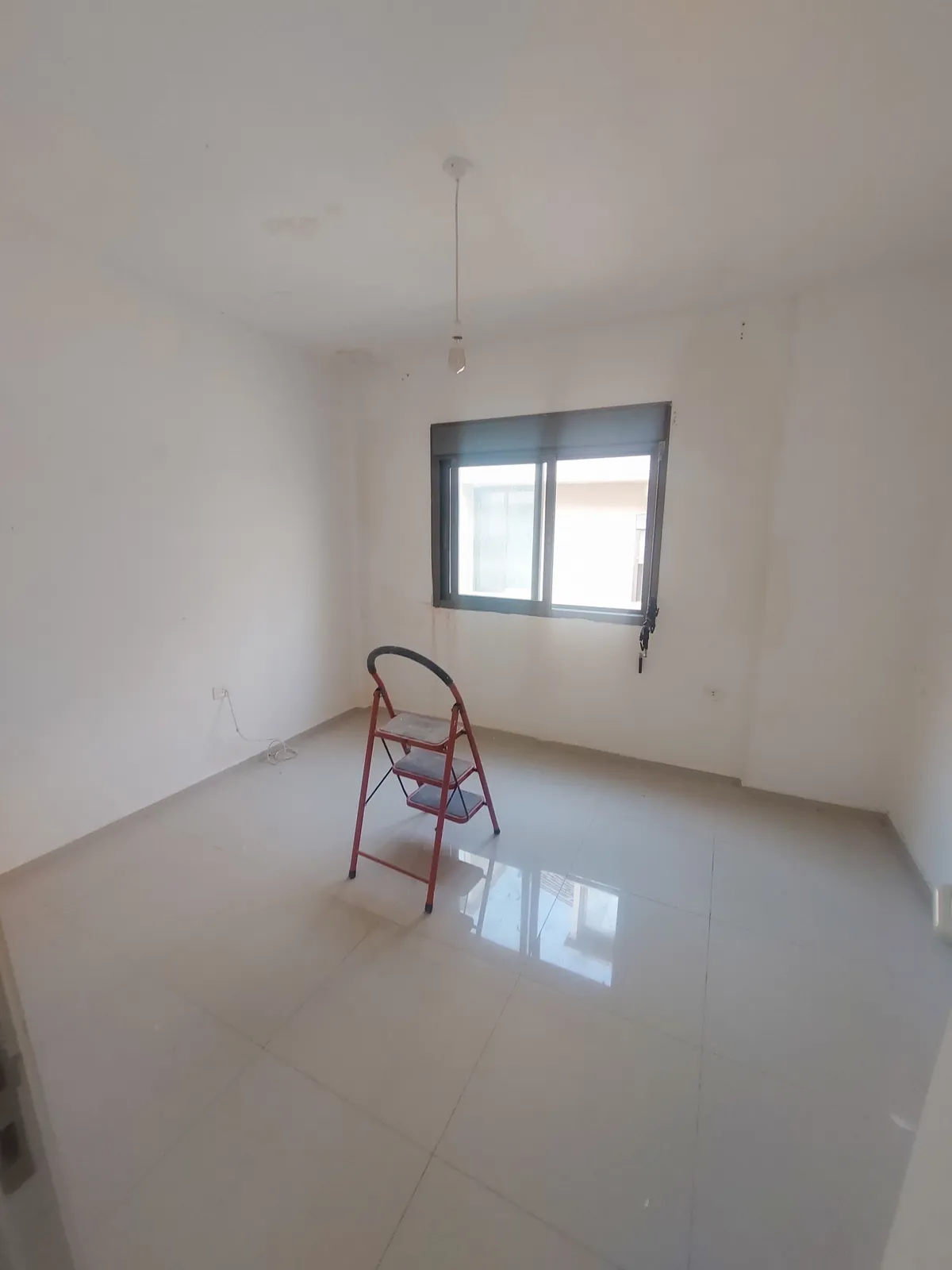 Apartment in Dbayeh, Metn with a Breathtaking Mountain View — الصورة 5