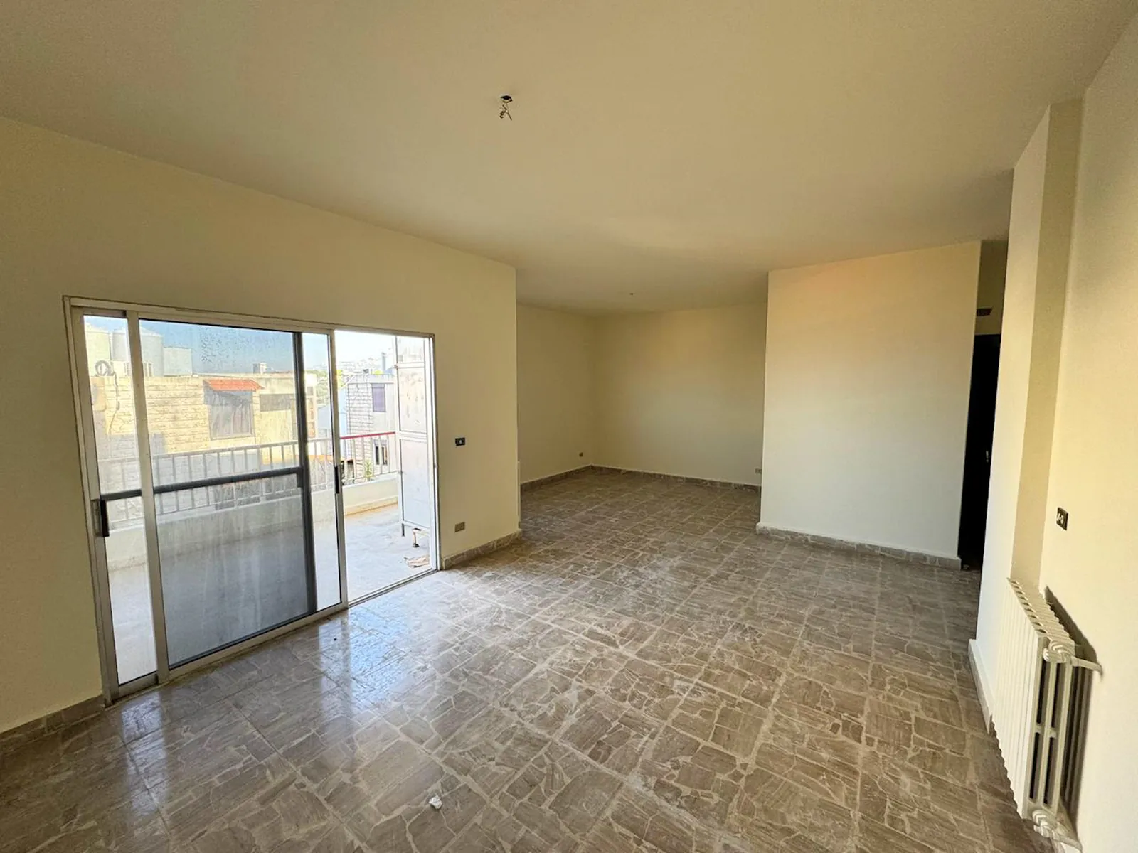 Three Bedroom Apartment in Beit El Chaar, Metn with Sea View — الصورة 2