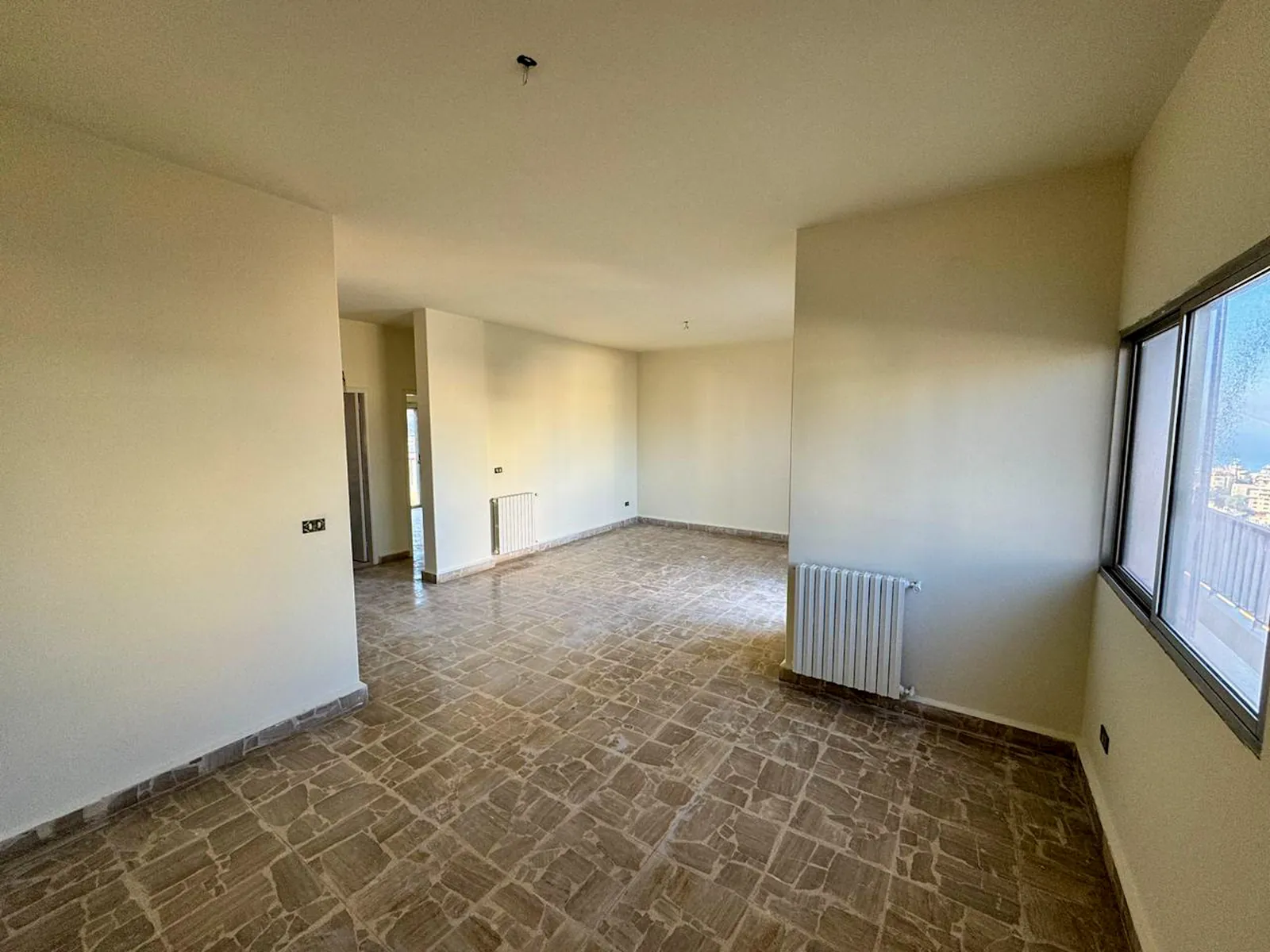 Three Bedroom Apartment in Beit El Chaar, Metn with Sea View — الصورة 3