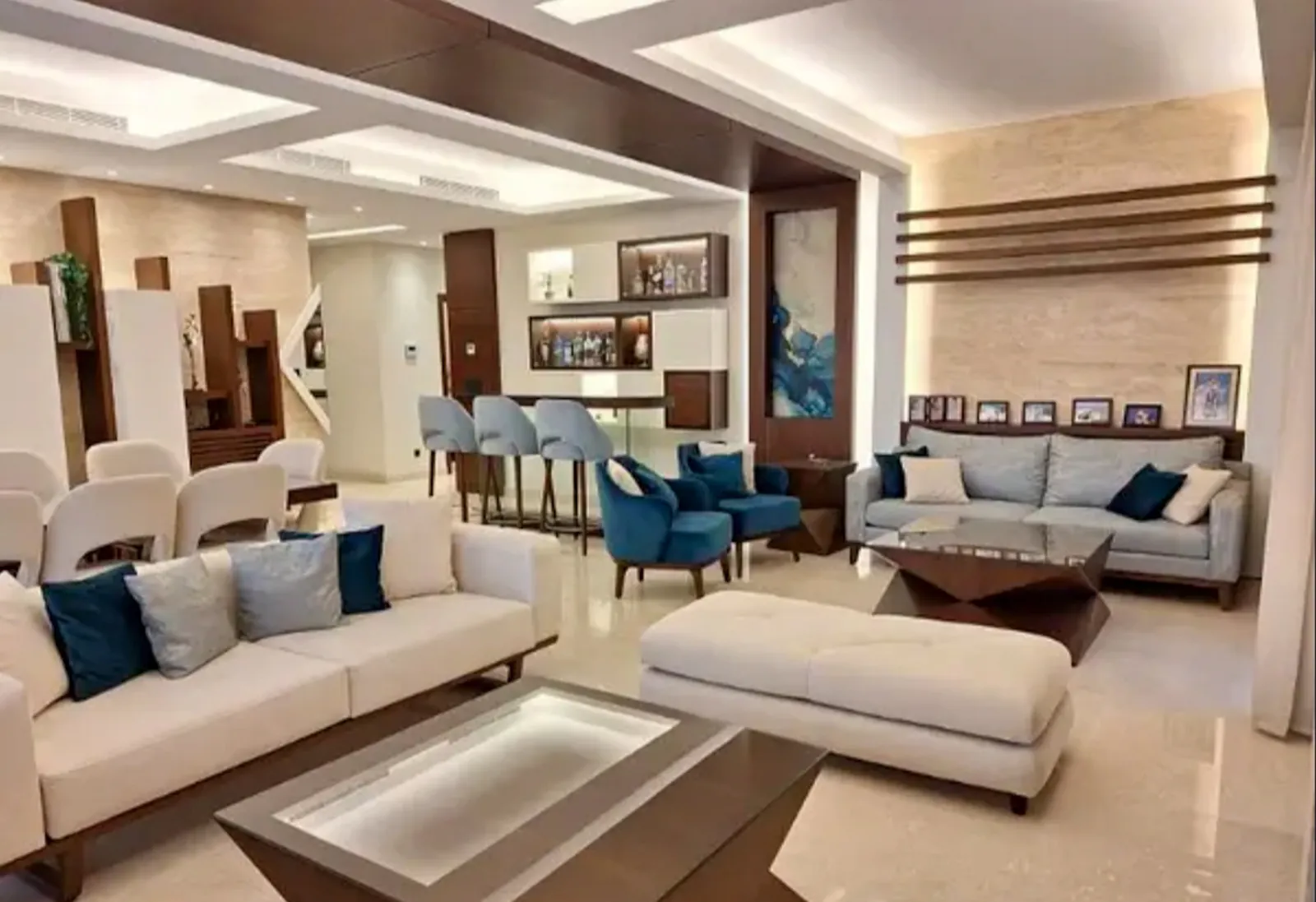 Furnished Modern Apartment in Qannabet Broumana, Metn +Terrace — الصورة 1