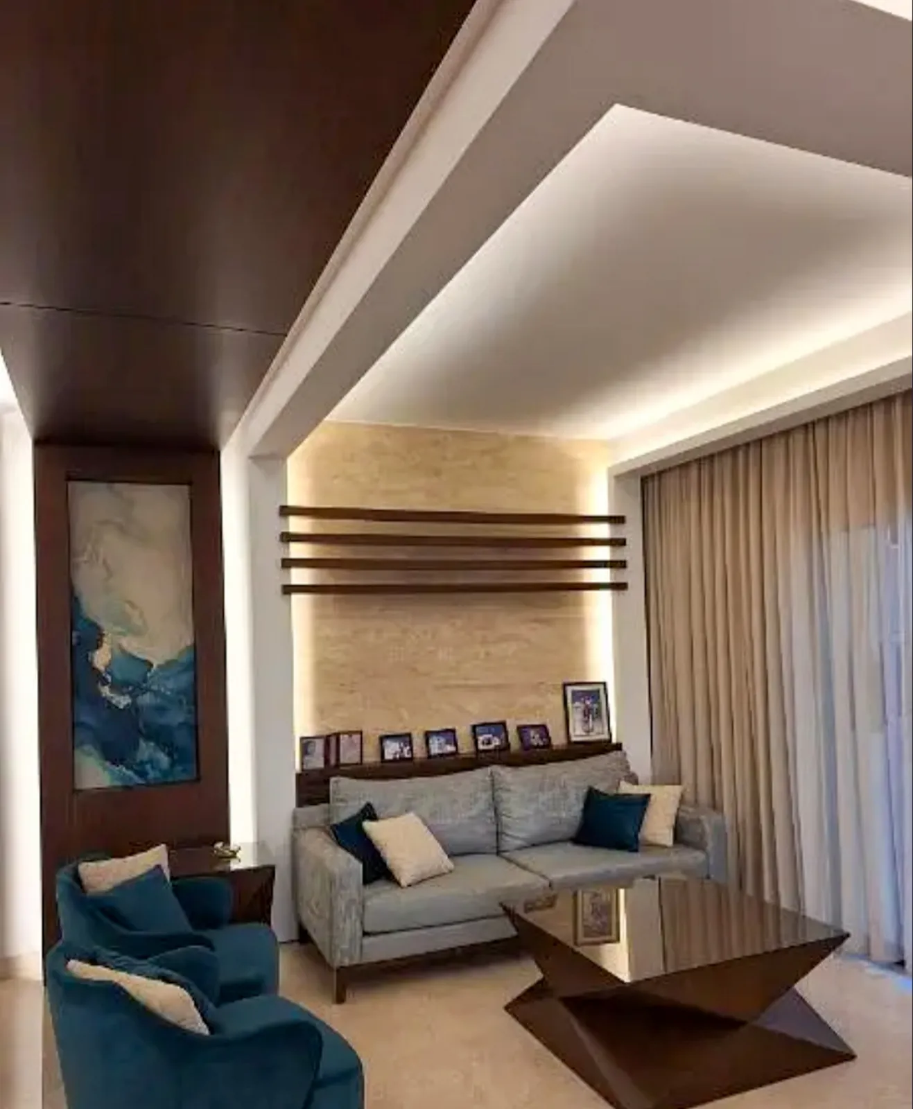 Furnished Modern Apartment in Qannabet Broumana, Metn +Terrace — الصورة 3