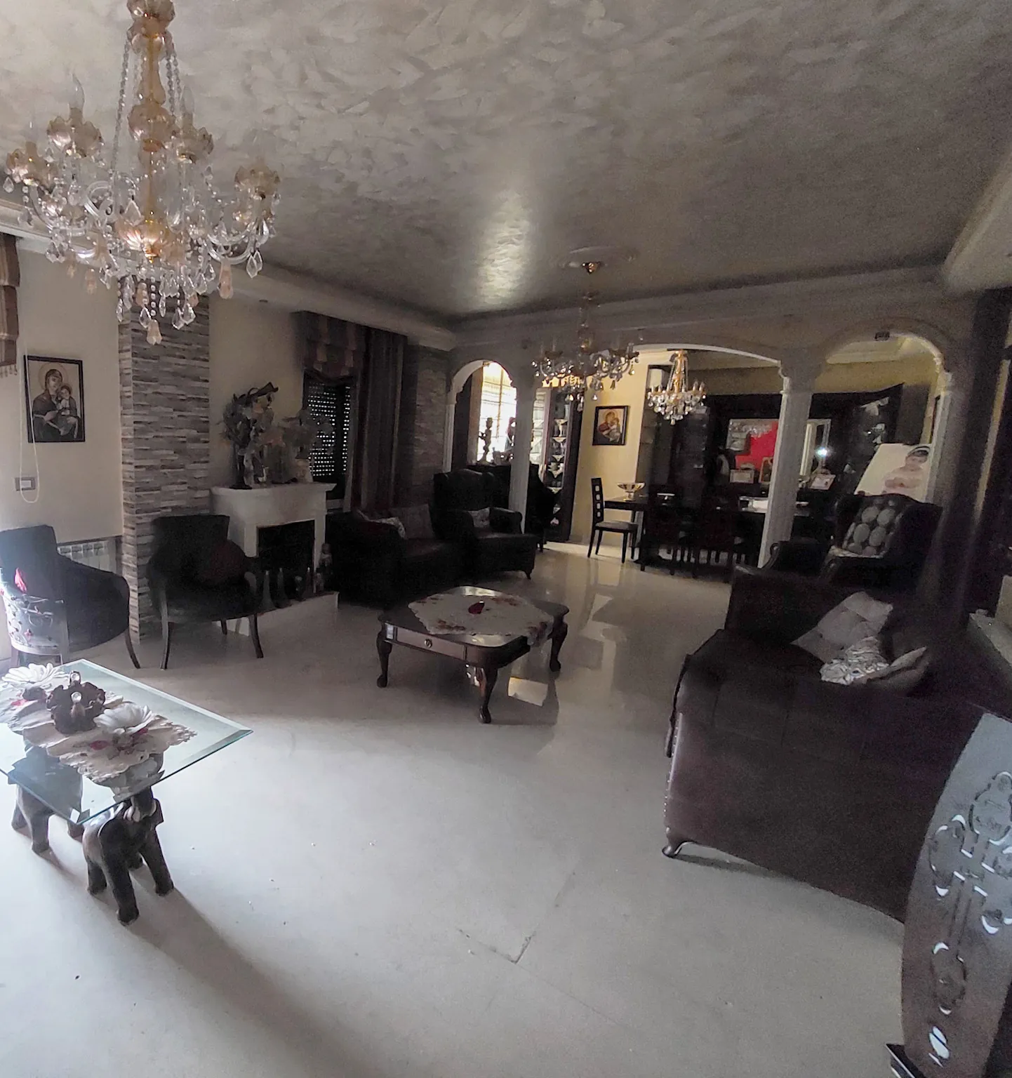 Fully Furnished Apartment in Mazraat Yachouh — الصورة 3