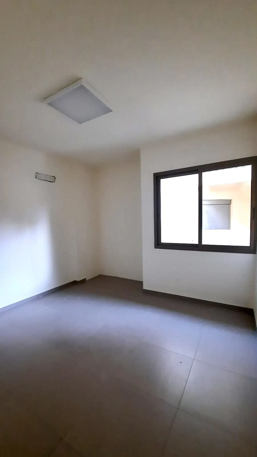 Prime Location Office in Hadath, Baabda — الصورة 3