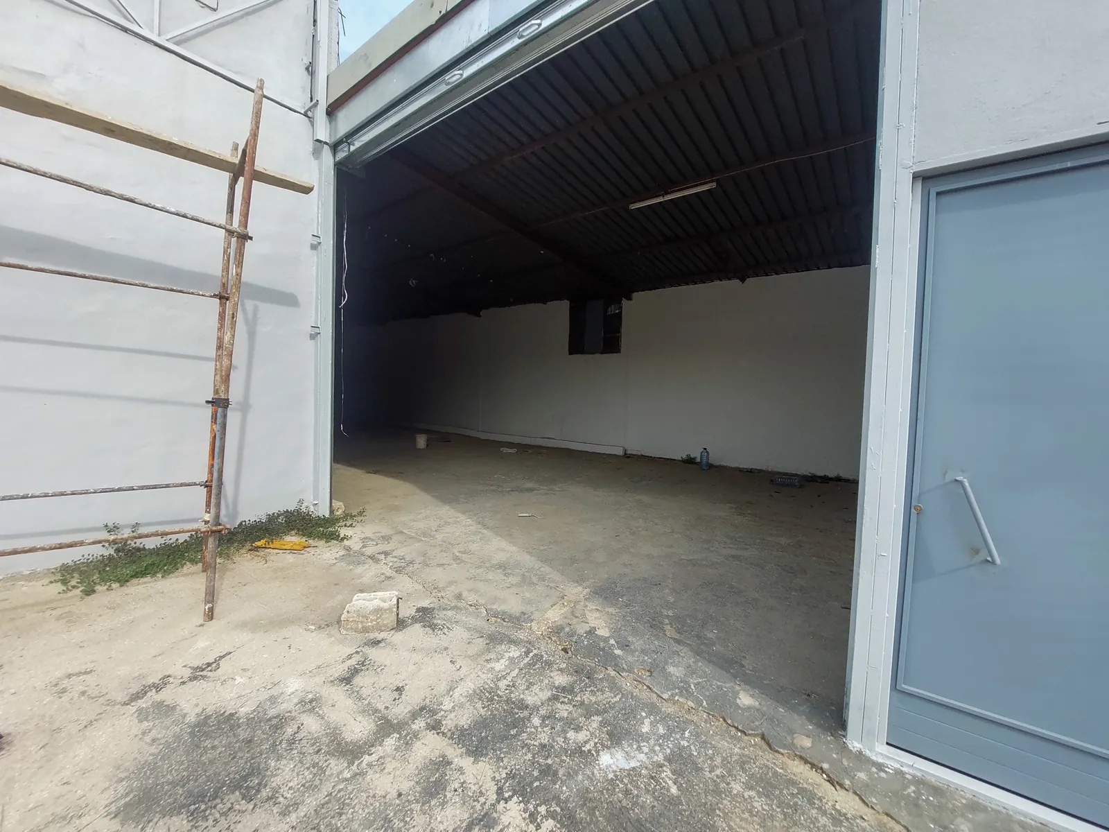 Warehouse + Land for Rent in Zalka, Metn — photo 2