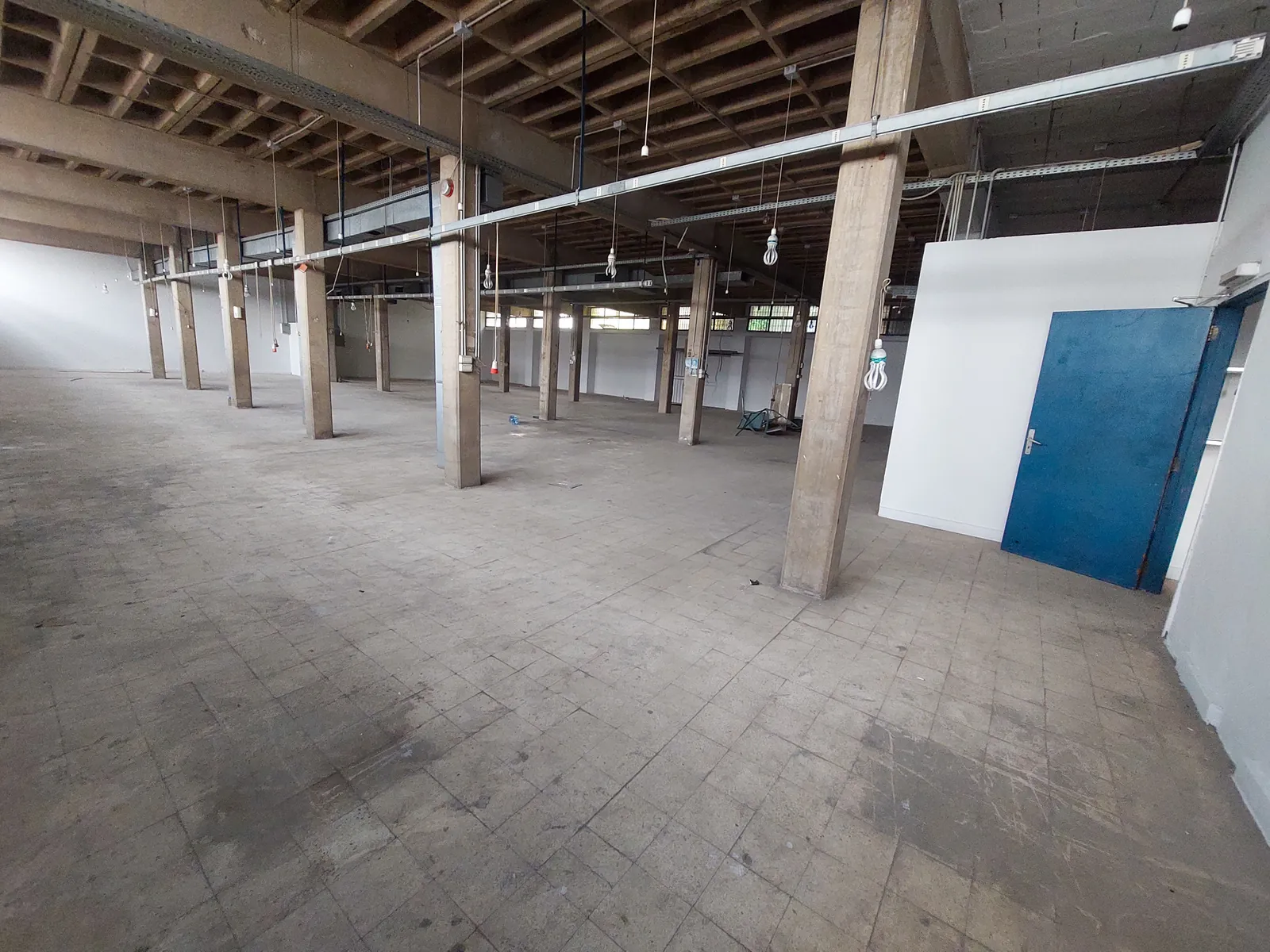 Industrial Warehouse + Land in Zalka, Metn — photo 2
