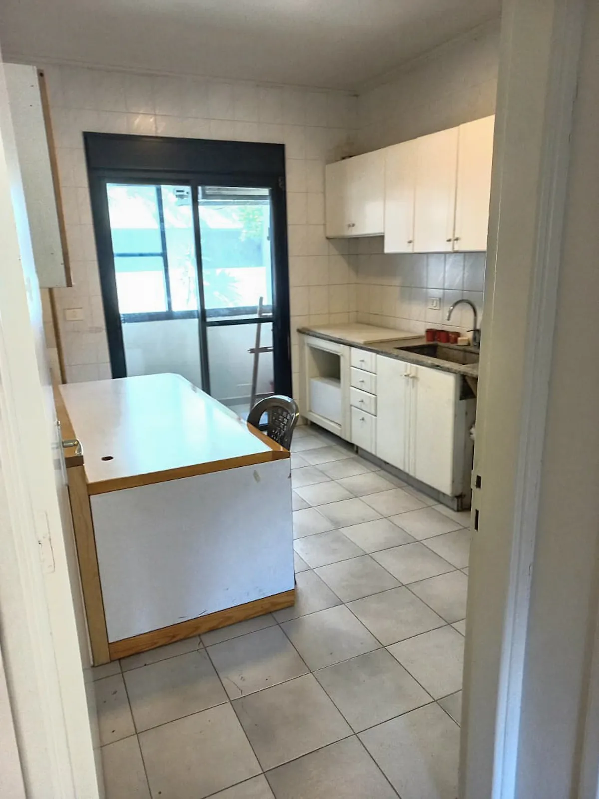 Prime Location Apartment/Office in Mtayleb, Metn — الصورة 4