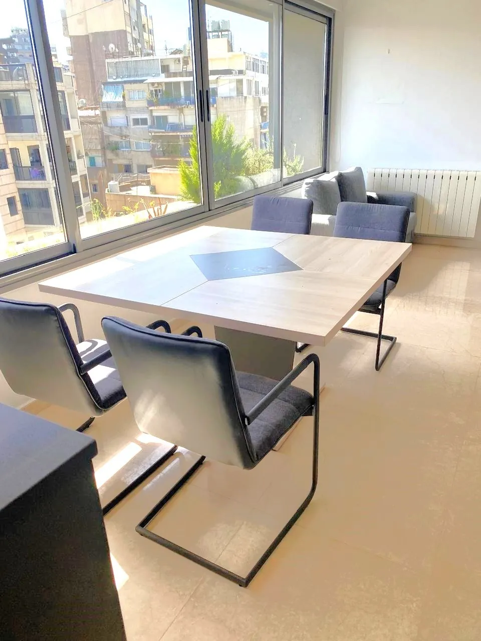 Apartment in Achrafieh, Beirut with Open View — الصورة 5