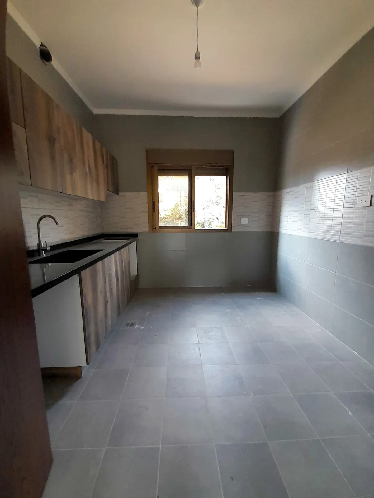 Apartment in Douar, Metn with a Mountain View — الصورة 2