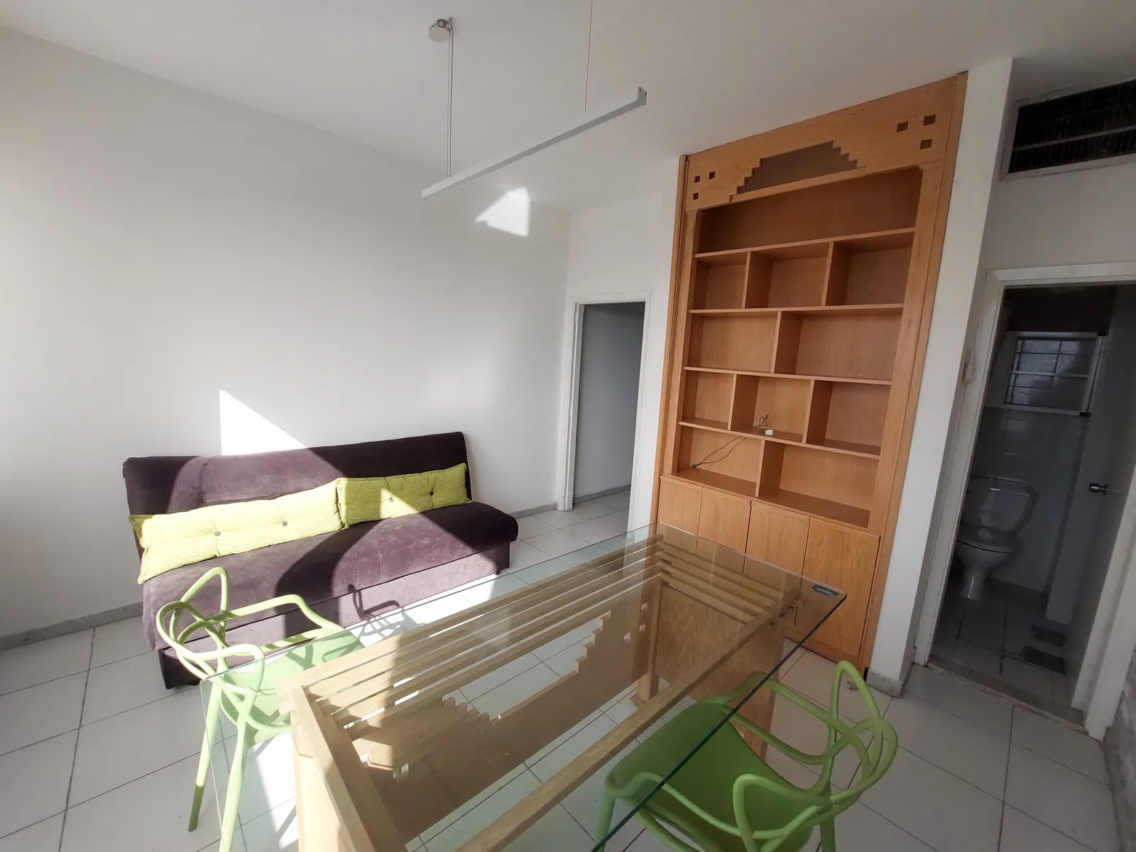 Prime Location Office in Dbayeh, Metn — الصورة 3