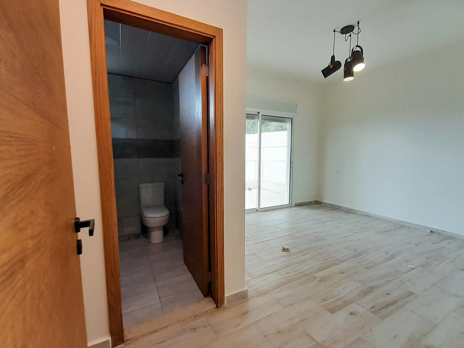 Apartment in Oyoun Broumana , Metn with a Mountain View — photo 5