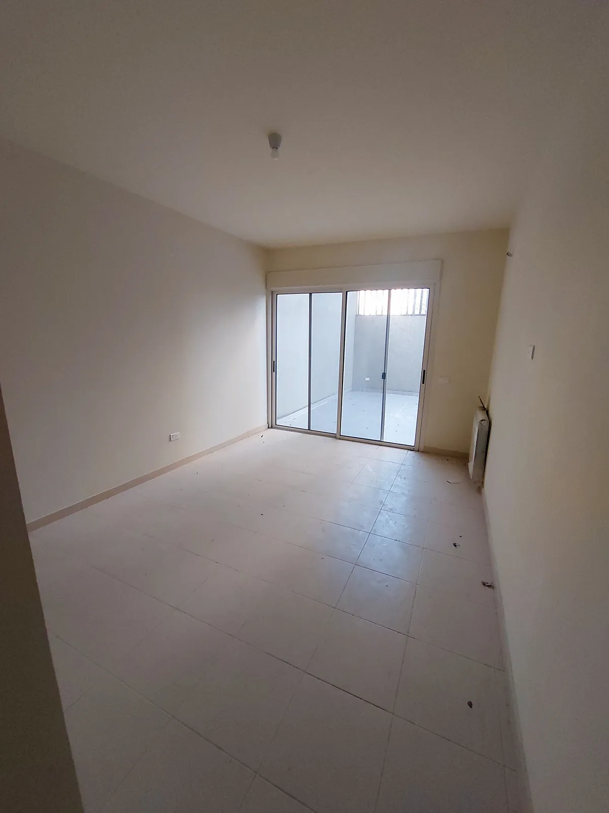 Prime Location Apartment in Qornet El Hamra, Metn with Terrace — photo 4