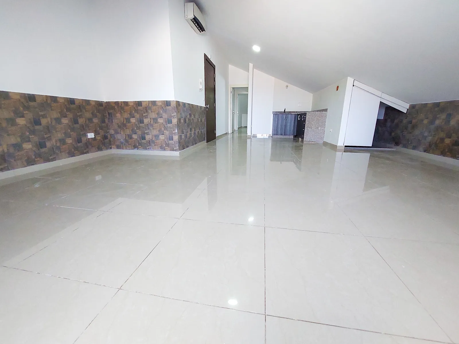 Apartment in Mazraat Yachouh, Metn with Sea and Mountain View — الصورة 2