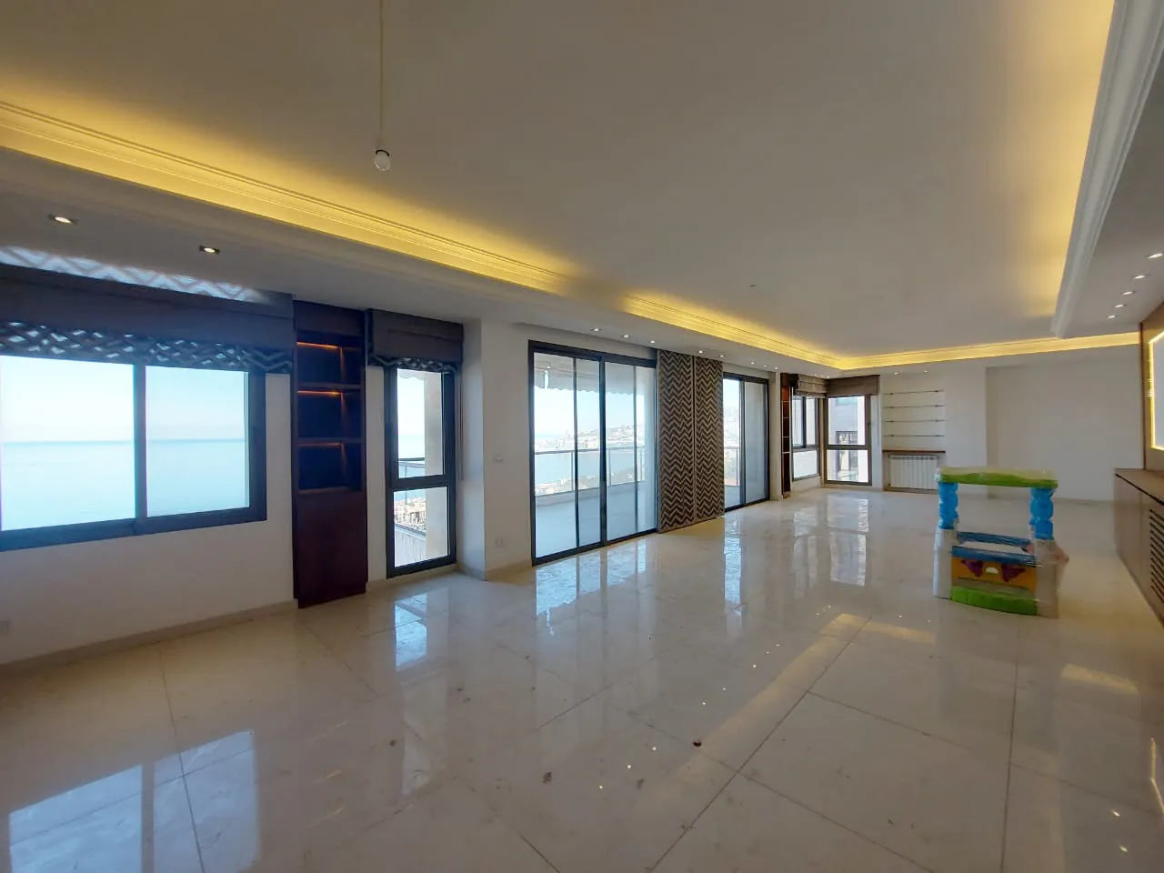 Apartment in Haret Sakher, Keserwan with Sea and Mountain View — الصورة 2