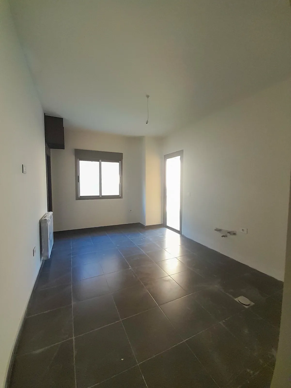 SPECIAL OFFER! HIGH END NEW Apartment in Ballouneh with View — الصورة 2