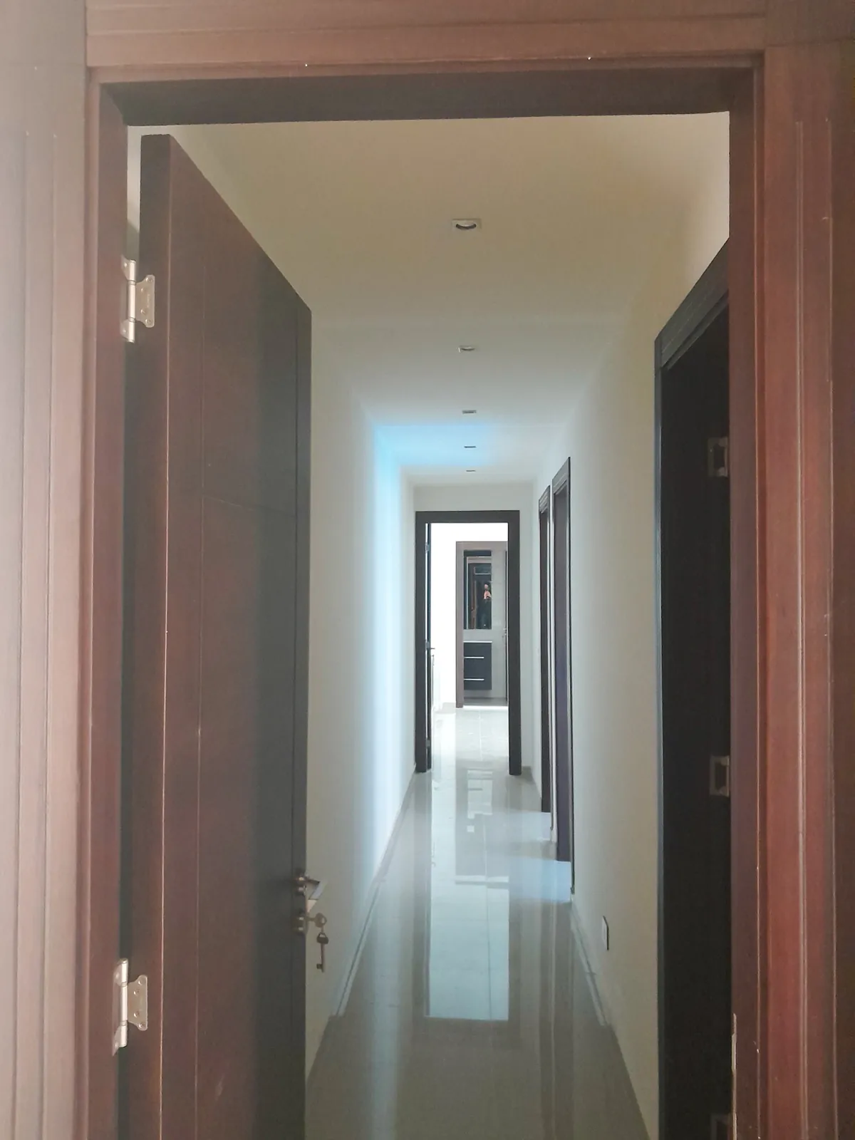 SPECIAL OFFER! HIGH END NEW Apartment in Ballouneh with View — الصورة 3