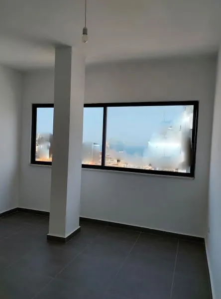 Prime Location Office in Hamra, Beirut — الصورة 5