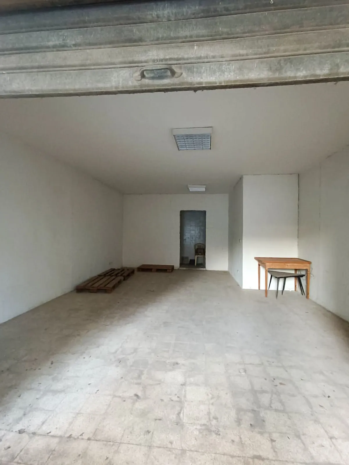 Shop in Dekwaneh, Metn
