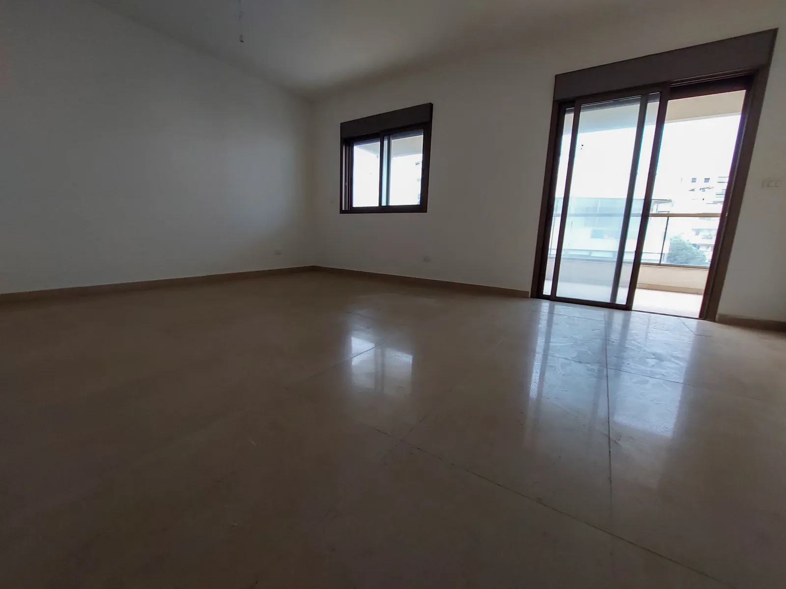 ​​​​​​​Brand New Apartment in Naccache, Metn — الصورة 2