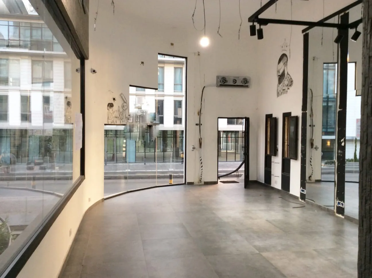 Prime Location Shop for Rent in Hazmieh, Baabda