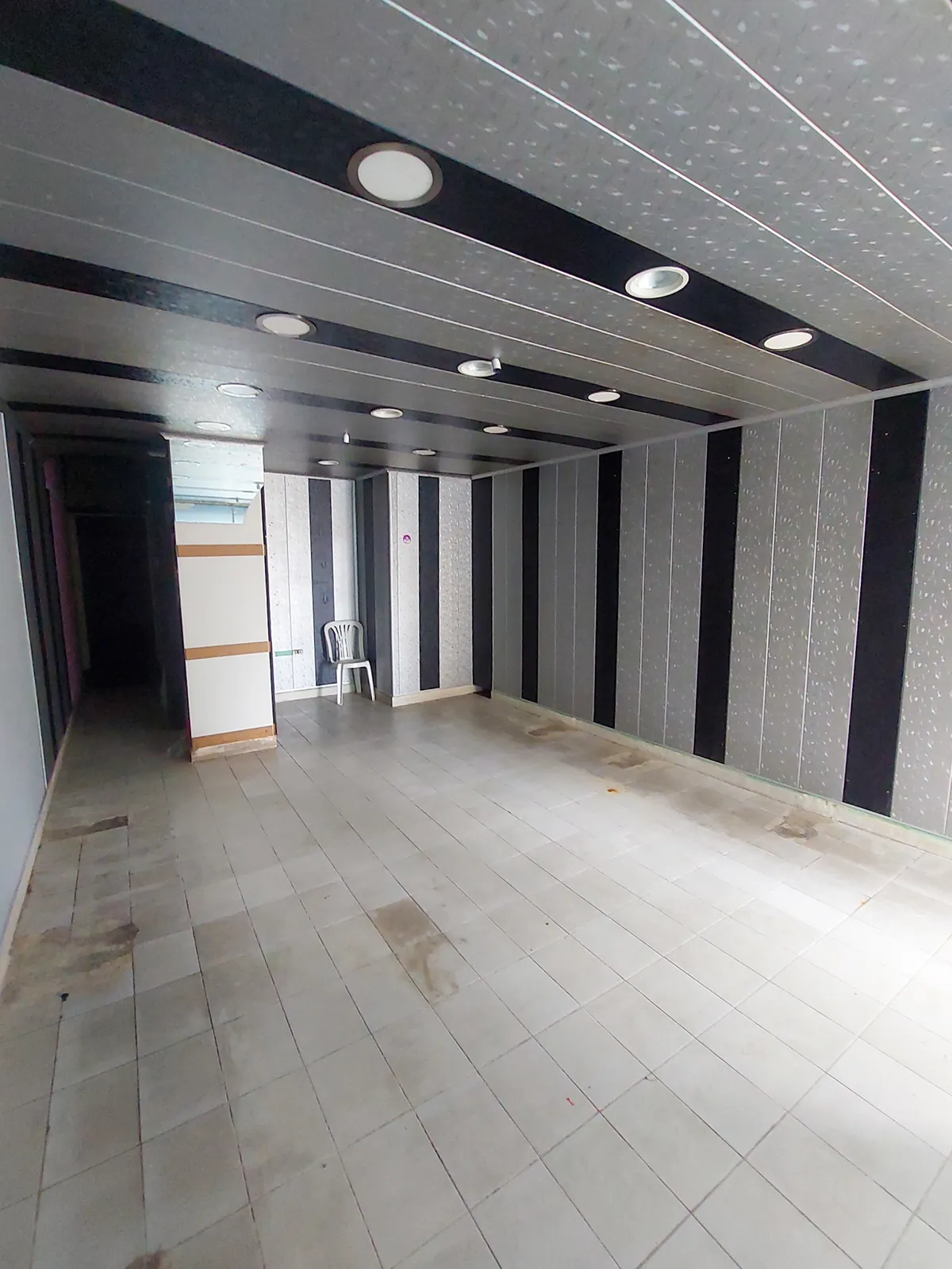 Prime Location Shop in Mazraat Yachouh, Metn
