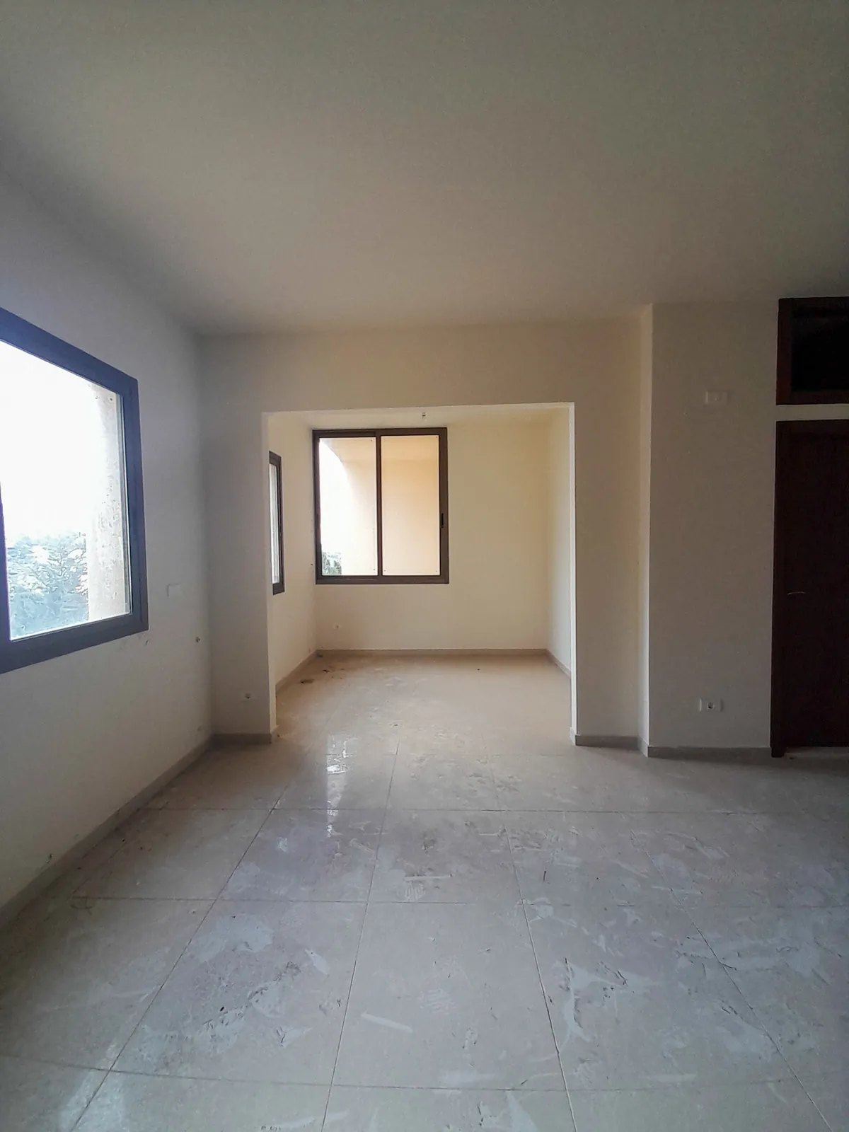 Apartment in Bikfaya (Zeghrine), Metn with a Partial View — الصورة 2