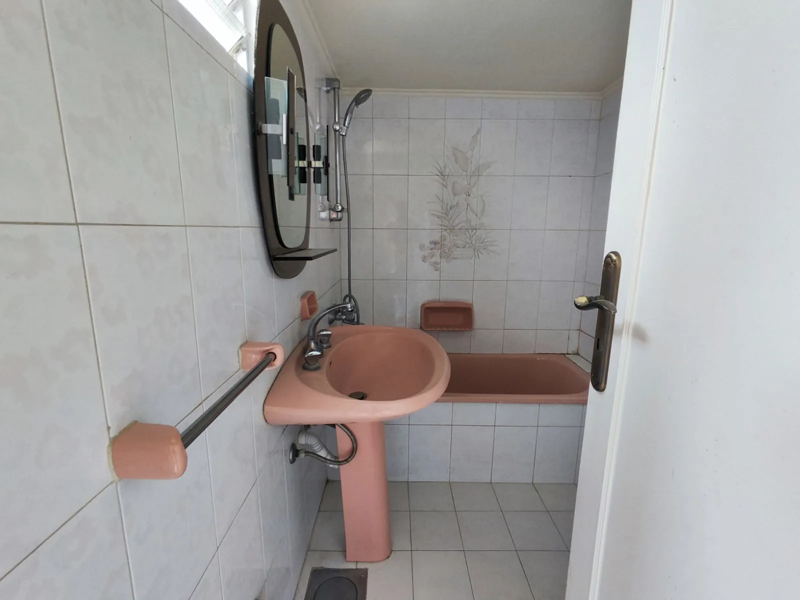 Apartment in New Rawda, Metn with Terrace and Mountain View — الصورة 5