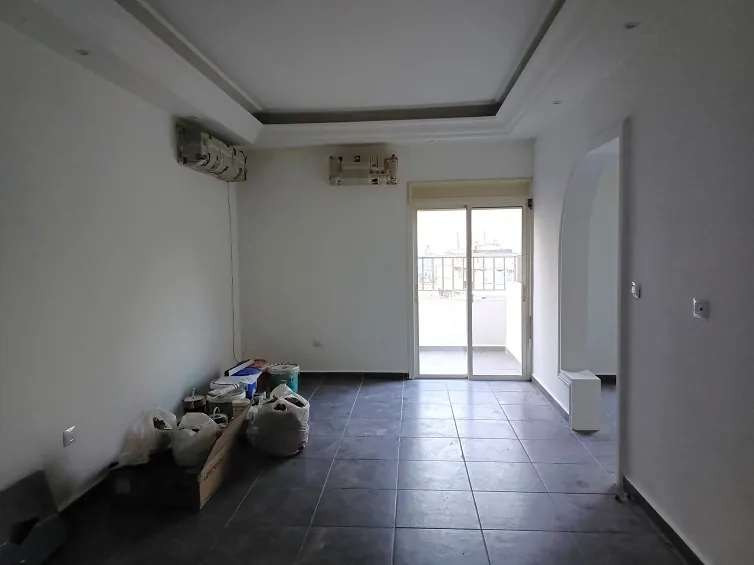 Renovated Apartment in Achrafieh with Mountain, Sea View & Terrace — الصورة 2