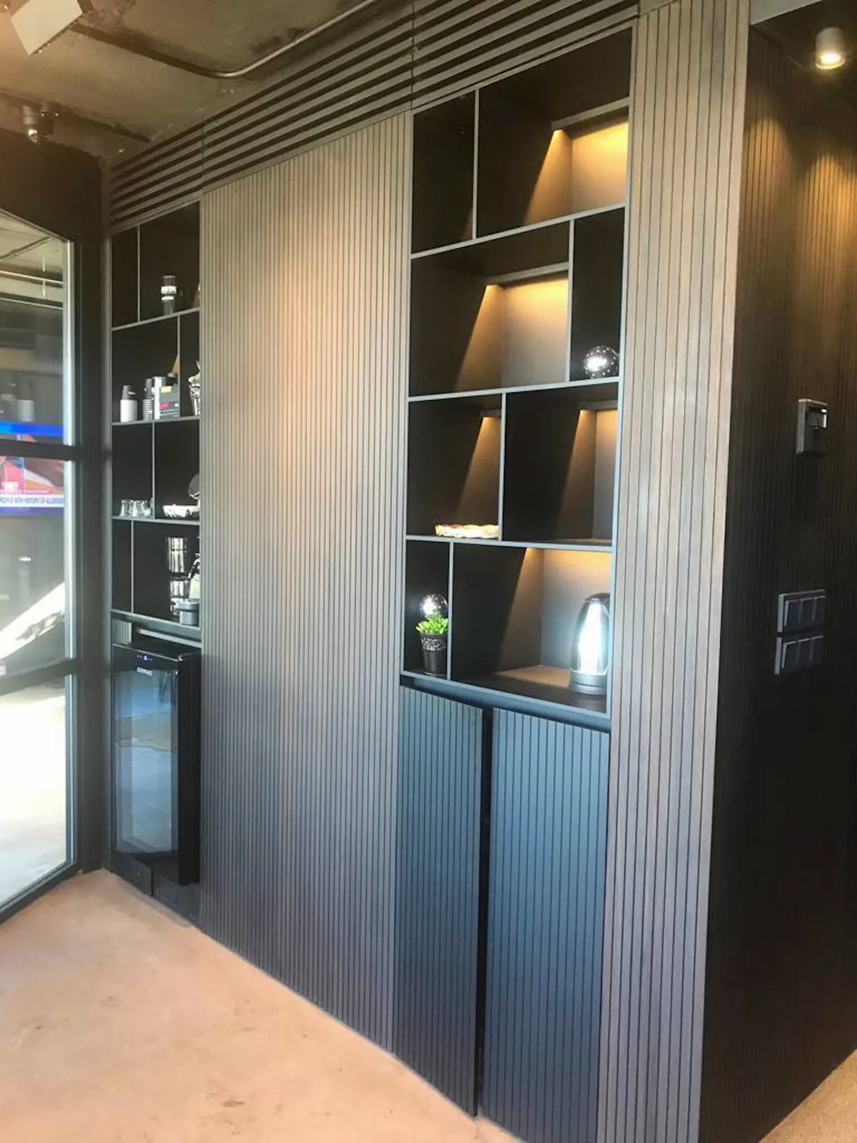 HIGH-END Furnished Office in Bauchrieh, Metn with and City View — photo 4