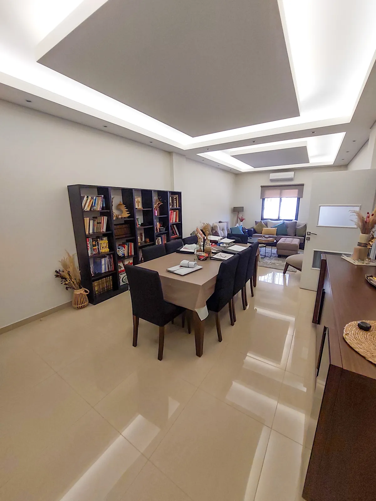 Fully Furnished Apartment in Bauchrieh, Metn — الصورة 2