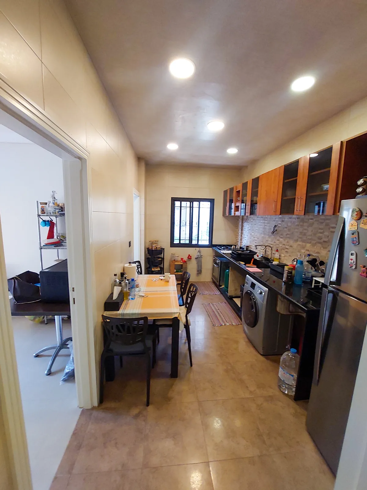 Fully Furnished Apartment in Bauchrieh, Metn — الصورة 3
