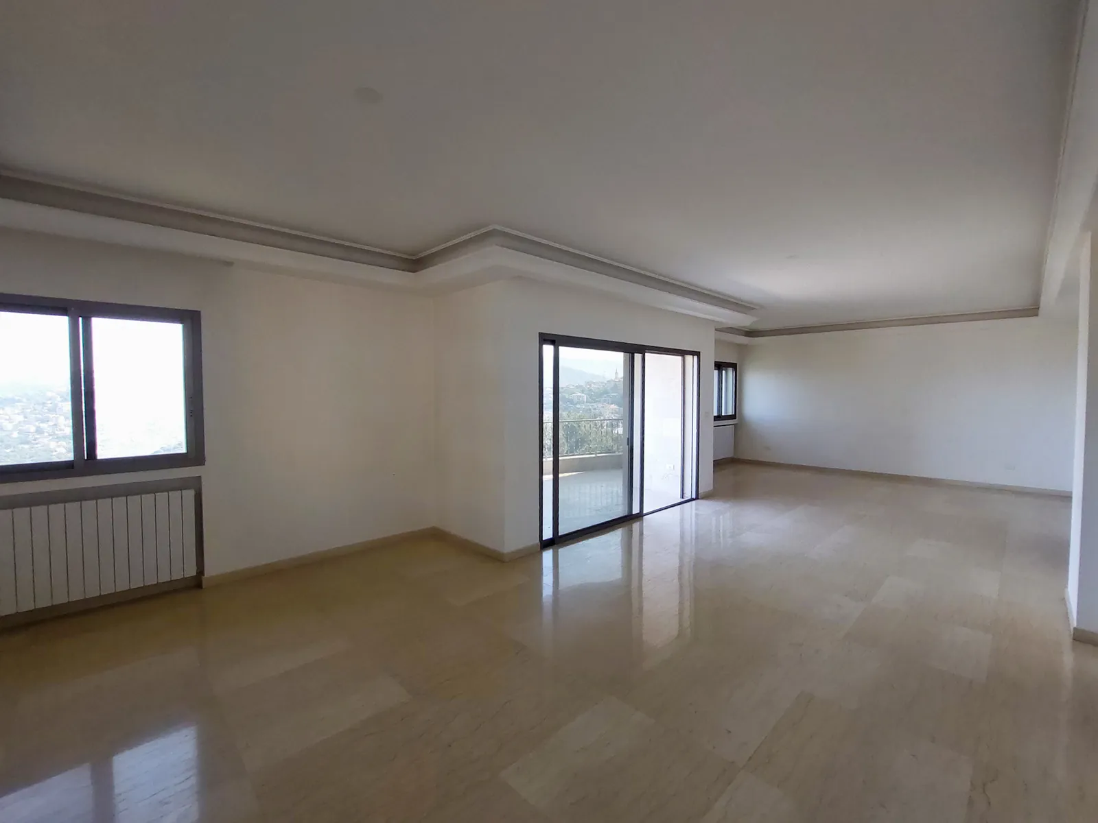Spacious Apartment in Mazraat Yachouh, Metn with View